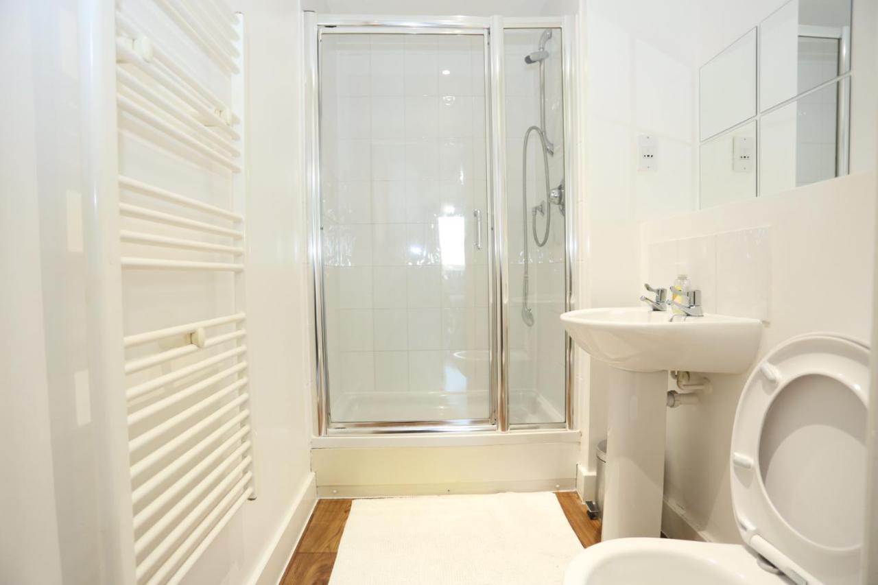 Lovely View 2 Beds 2 Bath Apartment, London Exterior foto